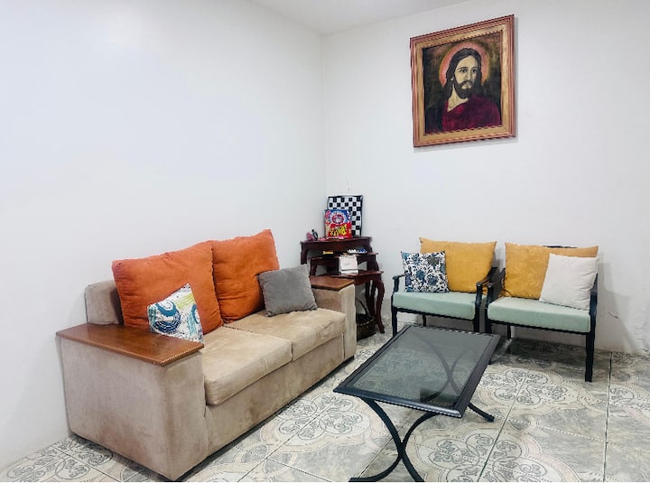 Alojamiento En Tena, A/c, Piscina, Bbq Y Garaje - Loreto, Peru