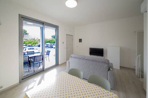 Successful Airbnb property: Vacation apartment by the sea in Pineto
