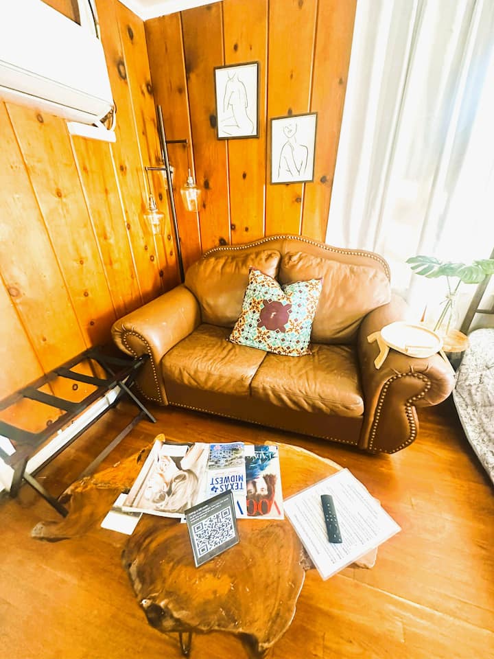 Petite Cottage #1-historic Abi - Abilene, TX