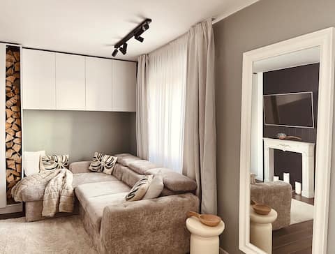 In Maramu’ la Mocanita! @Designess