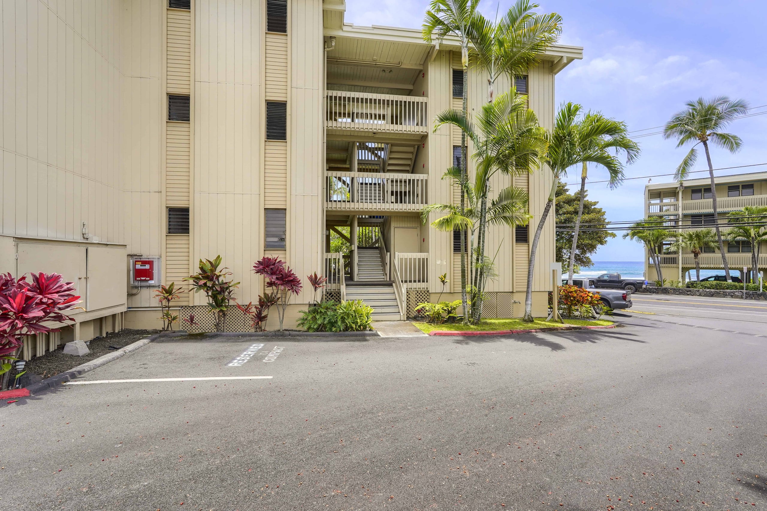Condo in Kailua-Kona · ★4.65 · Studio · 1 bed · 1 bath - Image 24