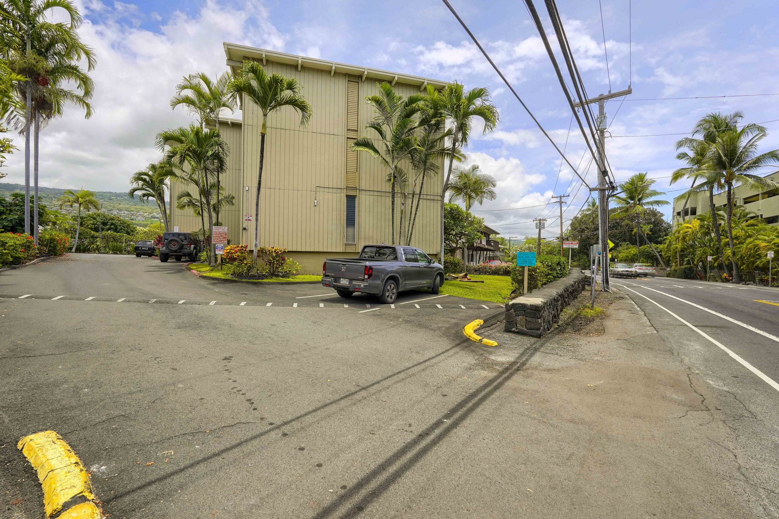 Condo in Kailua-Kona · ★4.65 · Studio · 1 bed · 1 bath - Image 25