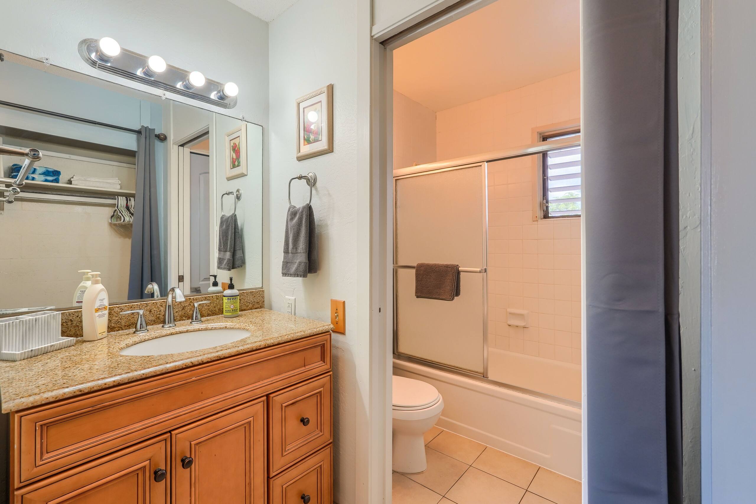 Condo in Kailua-Kona · ★4.65 · Studio · 1 bed · 1 bath - Image 9