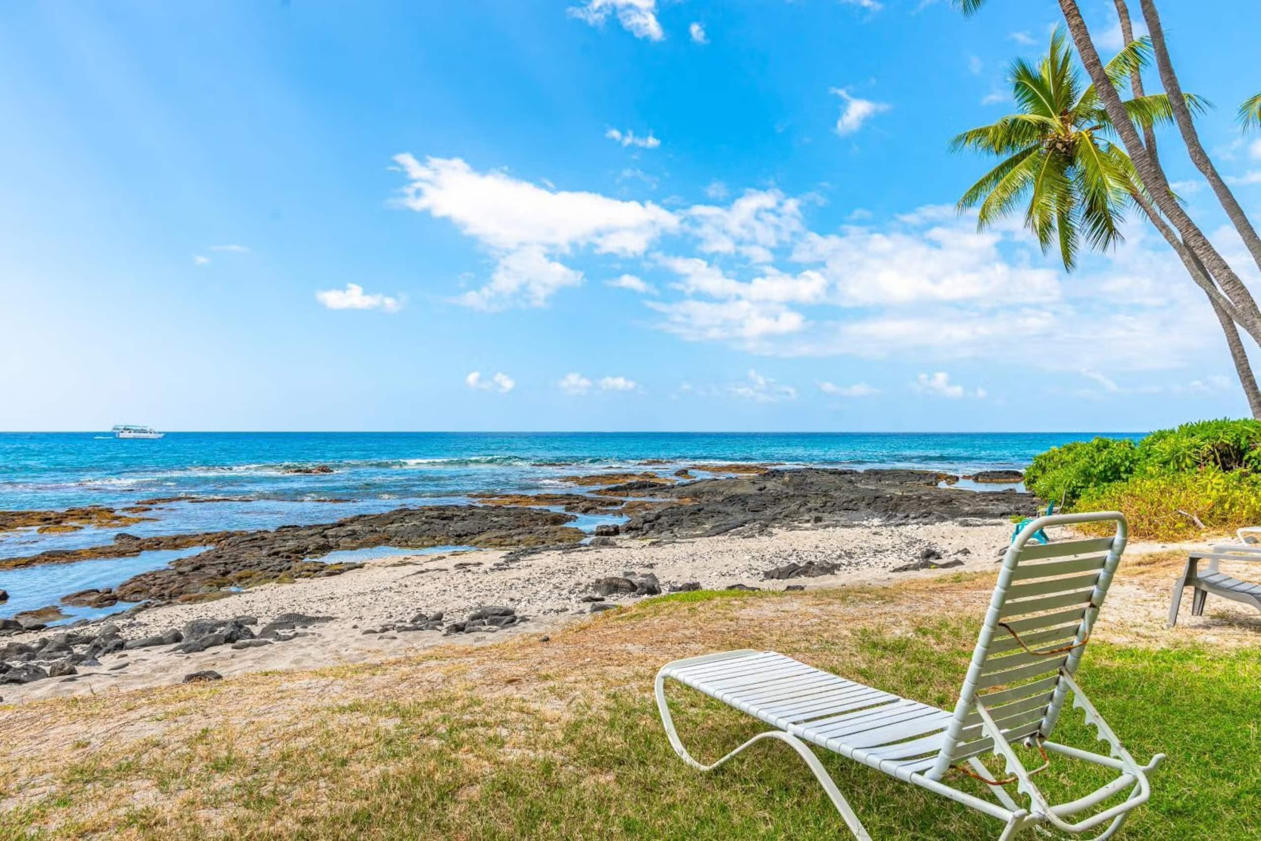Condo in Kailua-Kona · ★4.65 · Studio · 1 bed · 1 bath - Image 14