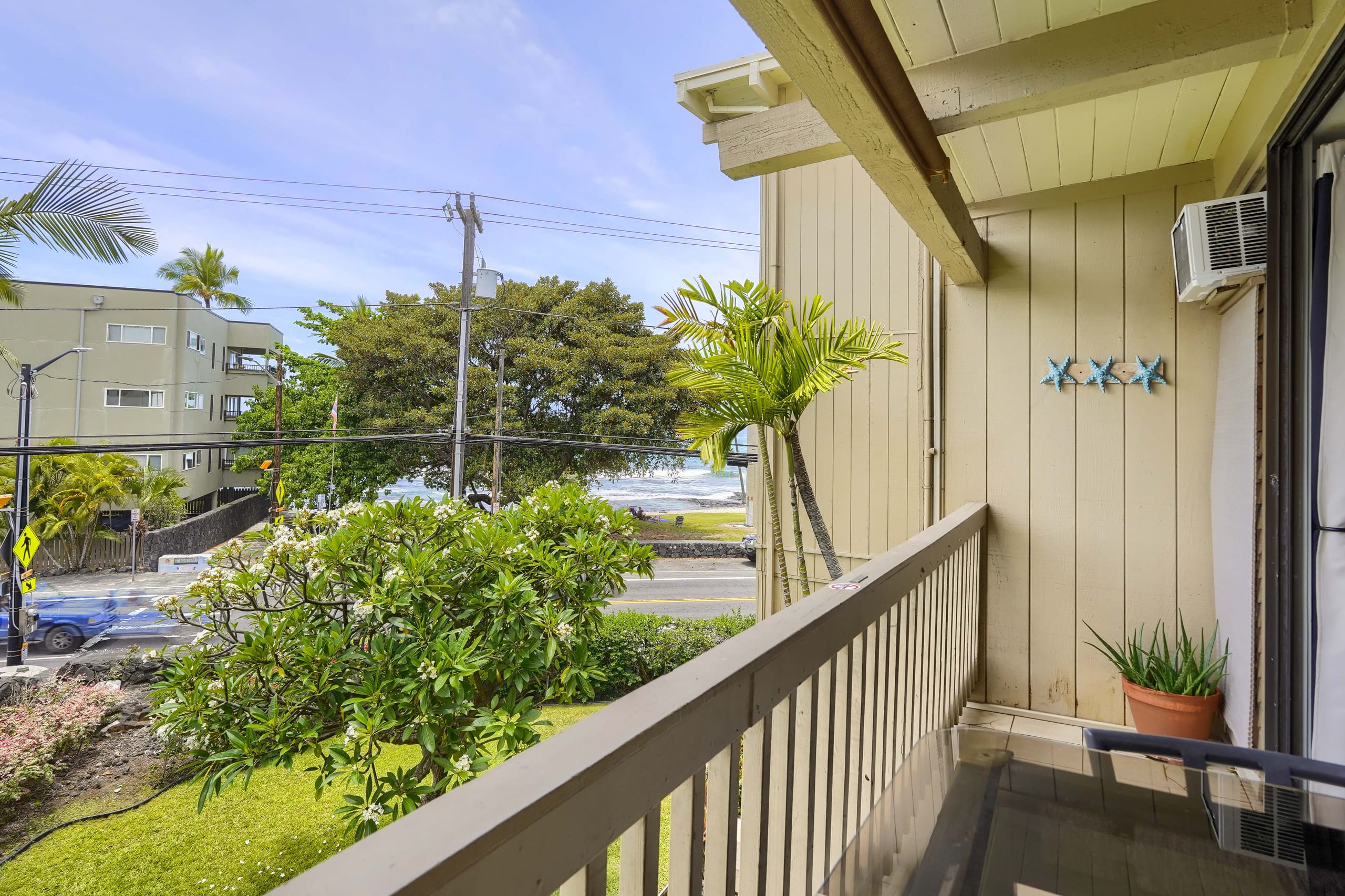 Condo in Kailua-Kona · ★4.65 · Studio · 1 bed · 1 bath - Image 19