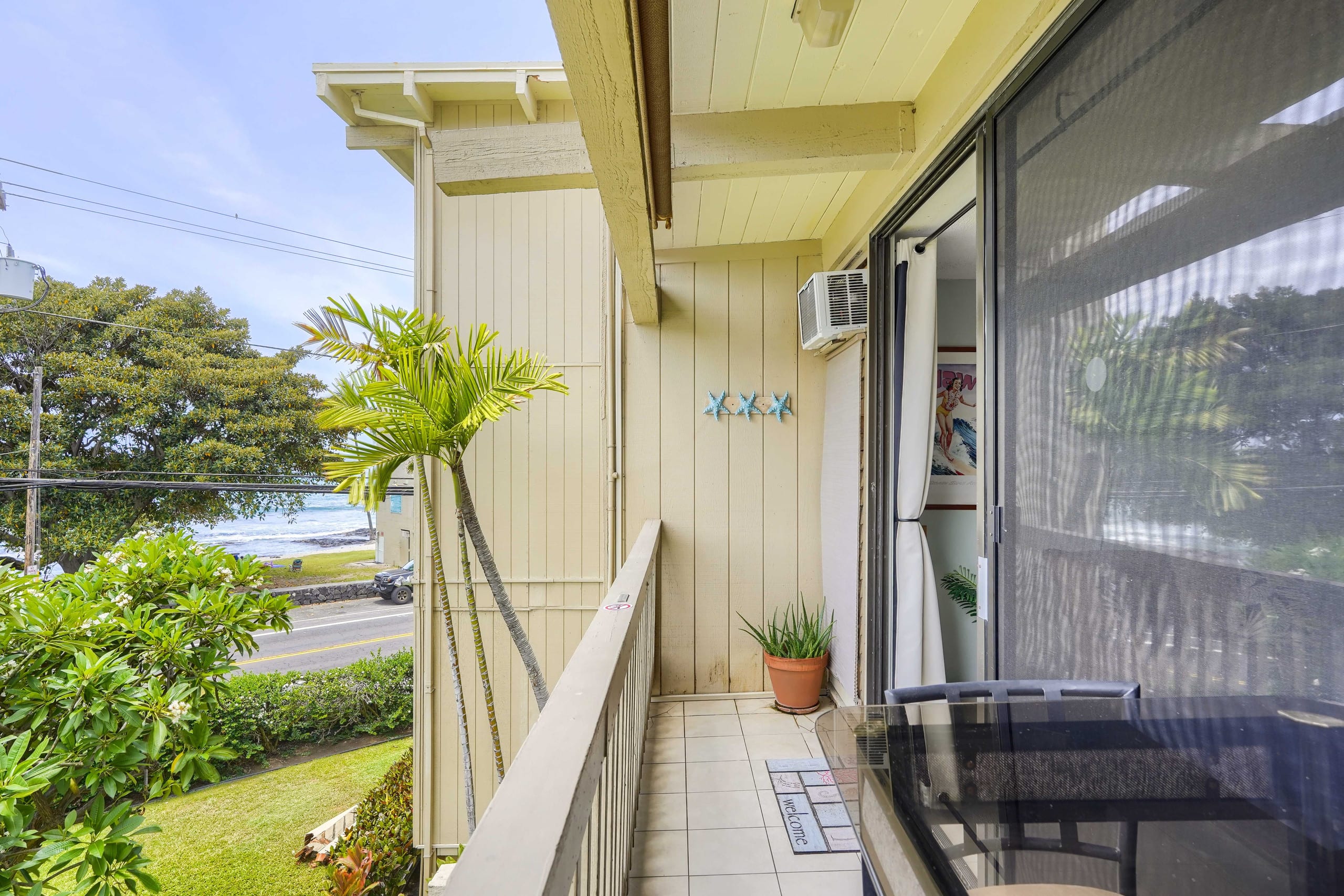 Condo in Kailua-Kona · ★4.65 · Studio · 1 bed · 1 bath - Image 18