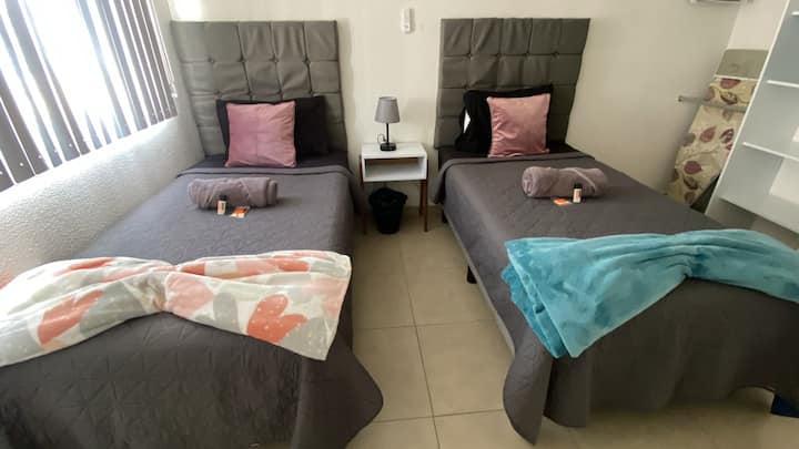 Schlafzimmer 2