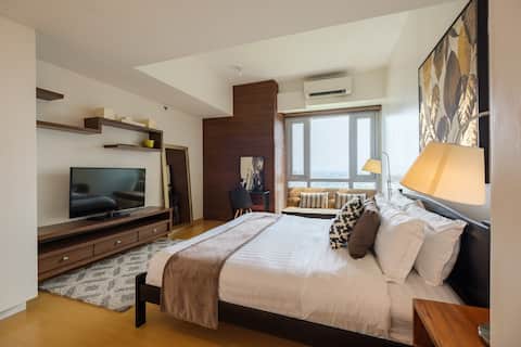 4BR Loft Big Unit - Avant, Bonifacio Global City