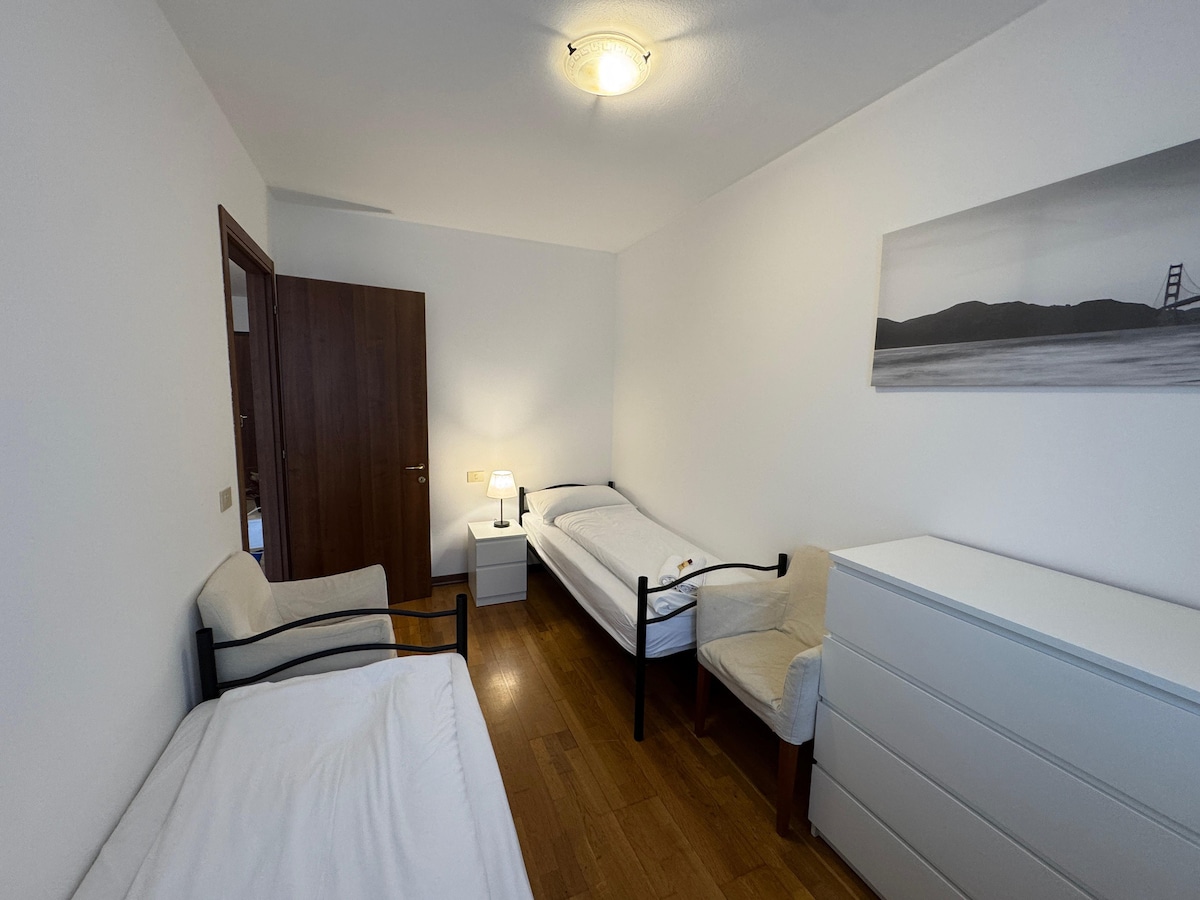 غرفة النوم 2