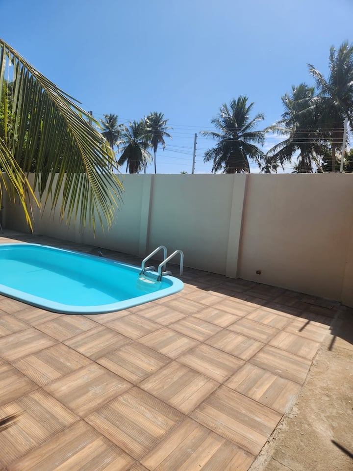 Casa Em Ipioca
Com 5 Camas De Casal, 2 De Solteiro - Maceió
