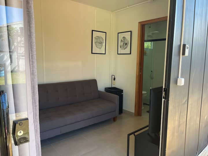 Black Container - Novo Campeche - Florianópolis