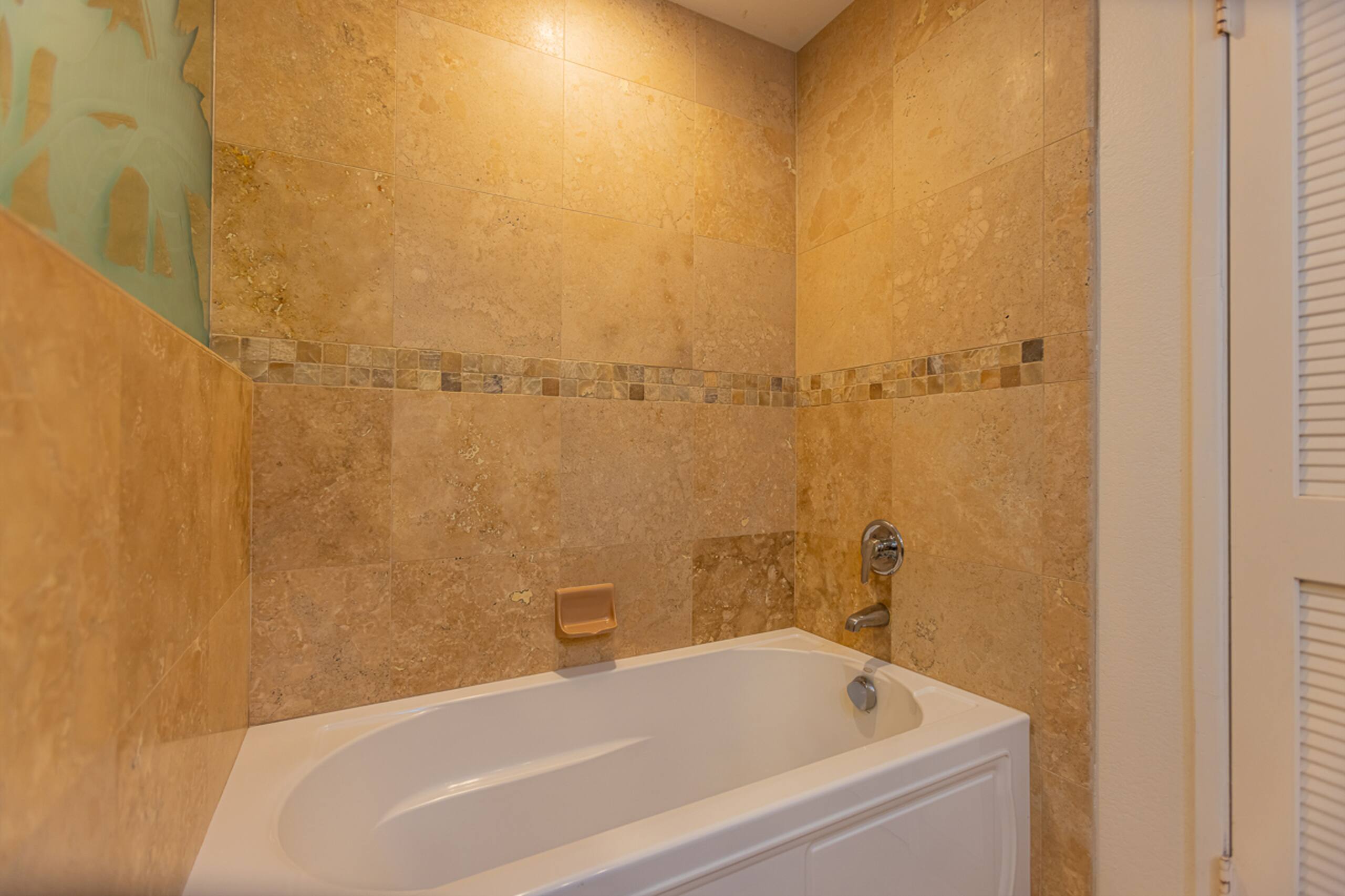 Condo in Wailea · ★4.77 · 2 bedrooms · 2 beds · 2 baths - Image 12