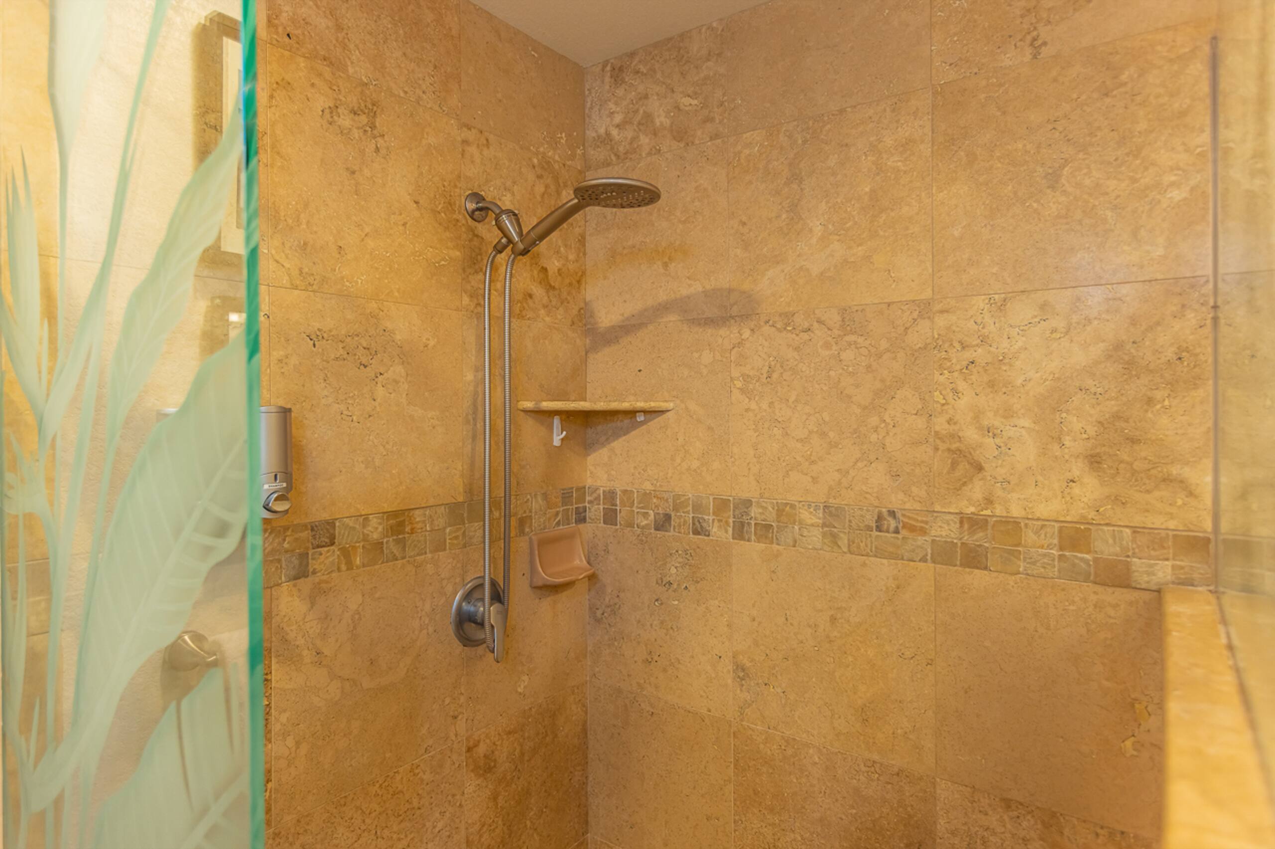 Condo in Wailea · ★4.77 · 2 bedrooms · 2 beds · 2 baths - Image 11