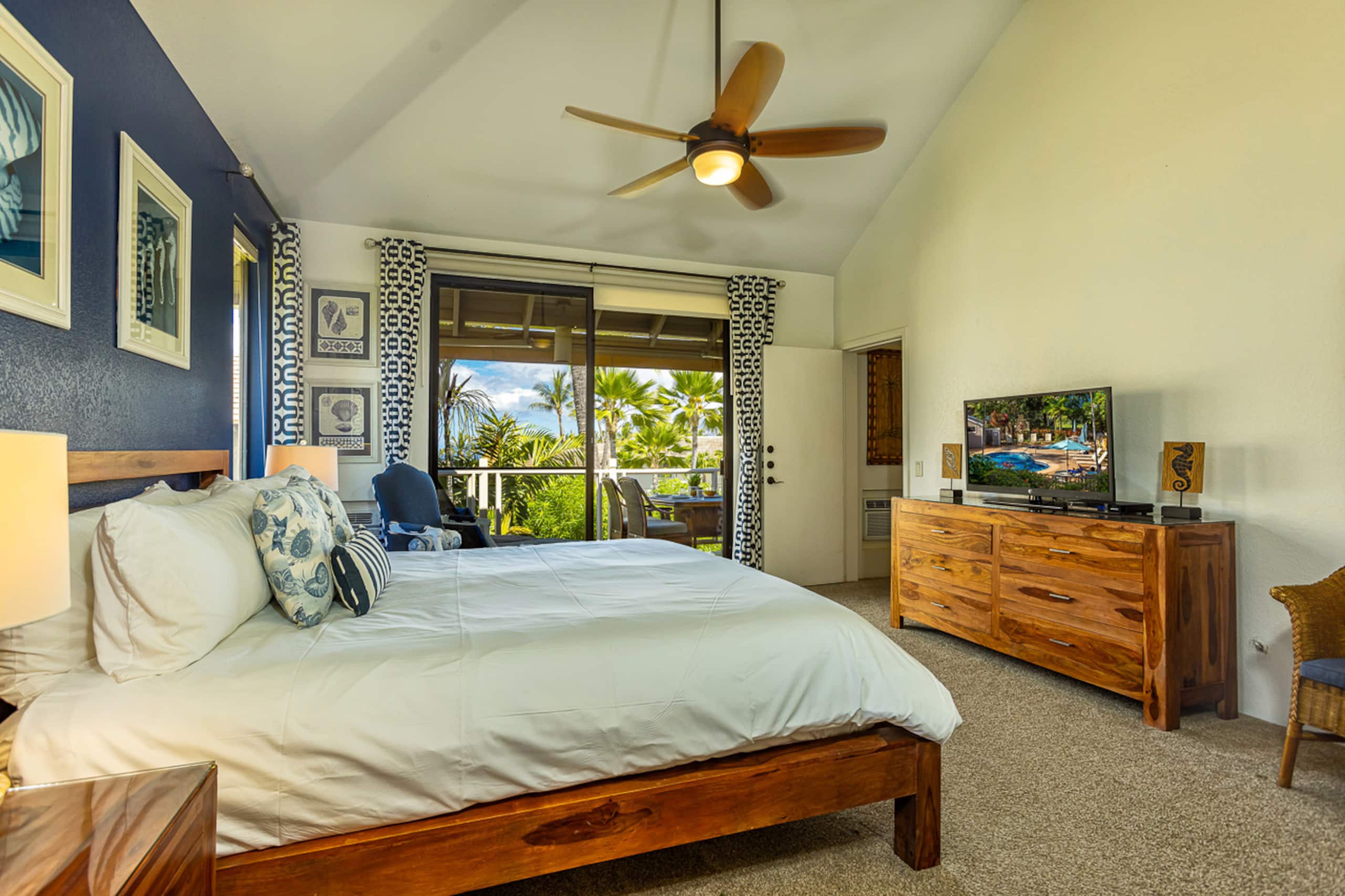 Condo in Wailea · ★4.77 · 2 bedrooms · 2 beds · 2 baths - Image 3