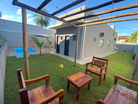 Great house with pool and barbecue grill.