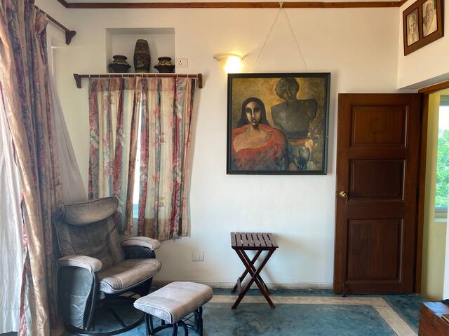 Aurodhan Art Gallery by Lalit Verma managed Airbnb listing 1