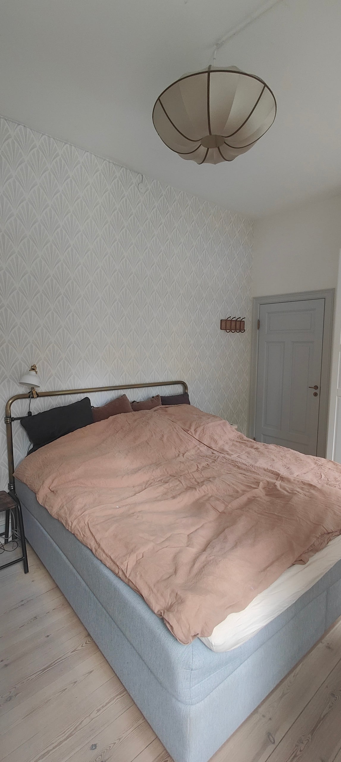 cama continental muy cómoda (180x220)