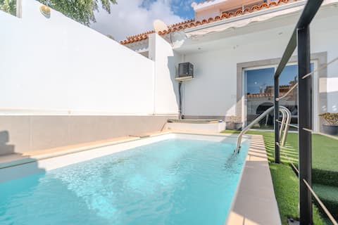 Villa Vinidum |Climated Pool|Jacuzzi|Movietheather