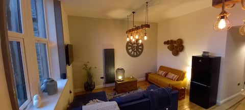 Popular Airbnb listing: Sails Loft-Airy 2 Large Bedrooms, Amble centre in Amble By The Sea