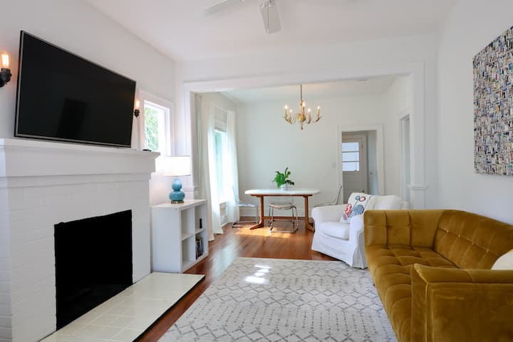 Charming And Restored St. Pete Bungalow - St. Petersburg, FL