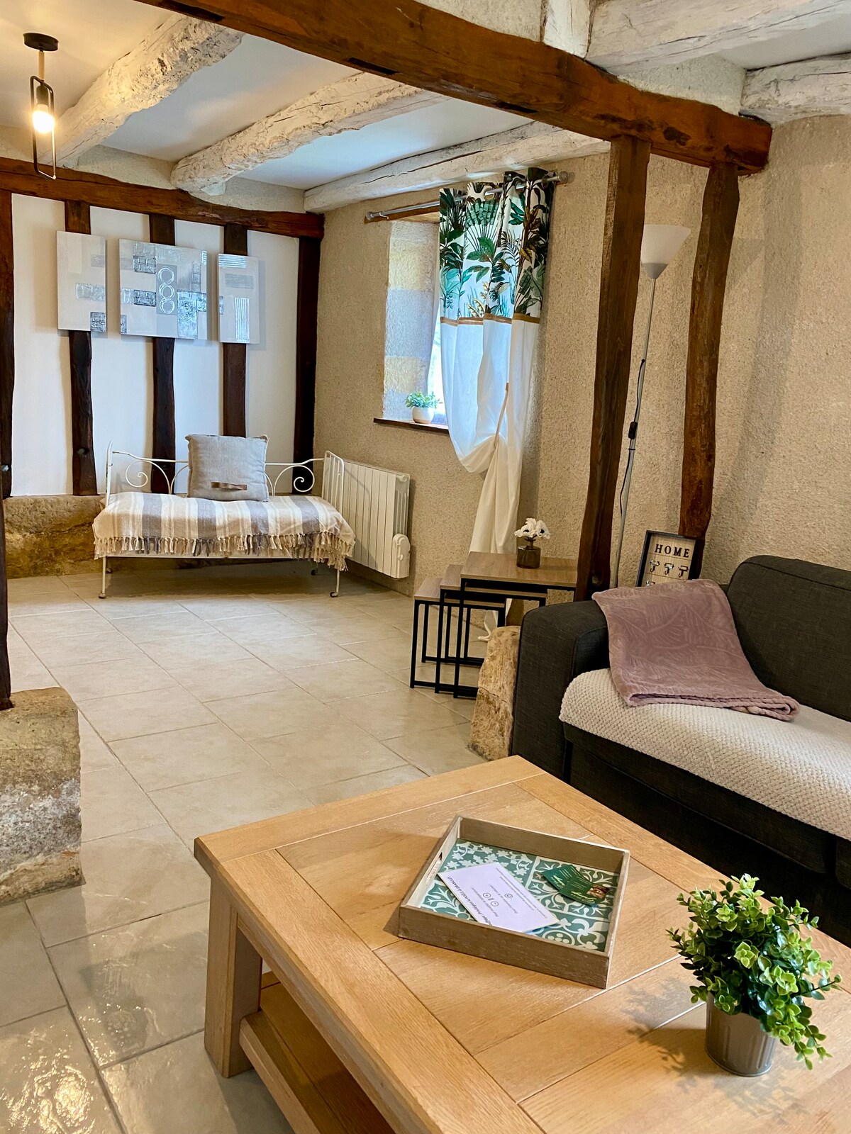 Annonce Airbnb populaire: Le Gîte de la Grange - 2 bedrooms à Cher