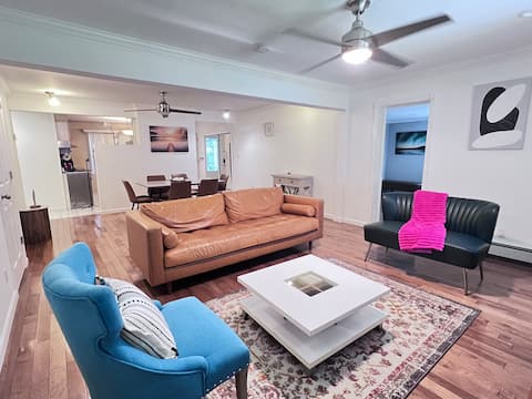 Modern and spacious house close to NYC/Garden City