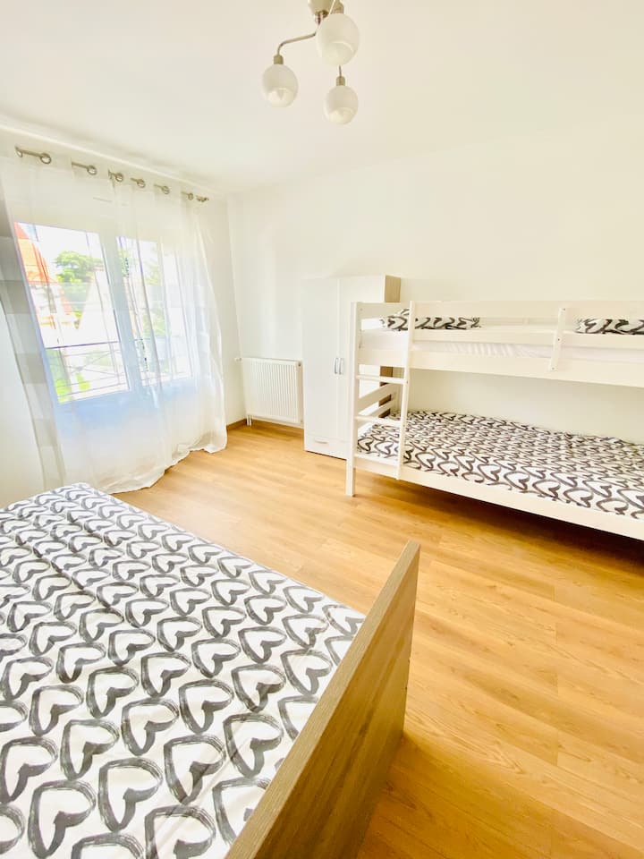 საძინებელი 4