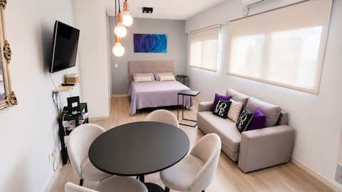 Top Airbnb: Charming brand new apartment with pool and gym in Comuna 5