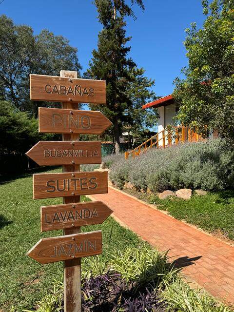 4 Cabins: in Cabins "Pine & Lavender"