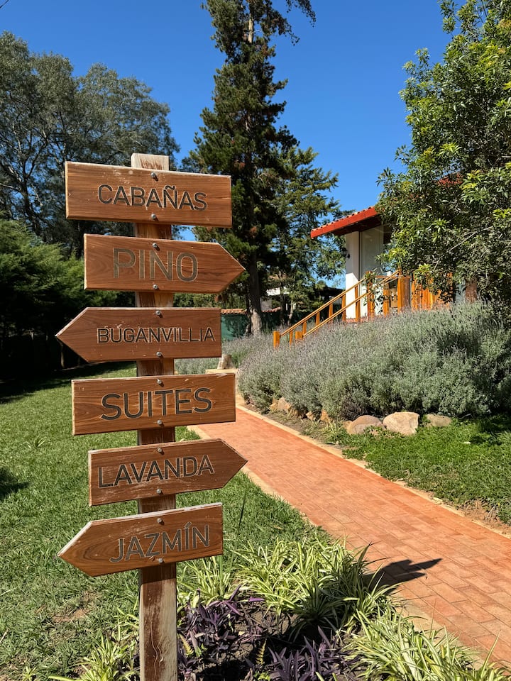 4 Cabins: in Cabins "Pine & Lavender"