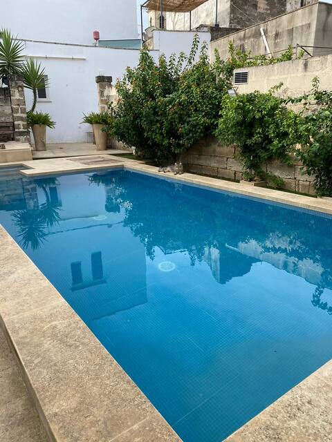 Town House in Historic Centre with pool