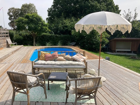 Beautiful house with seaview and swimmingpool