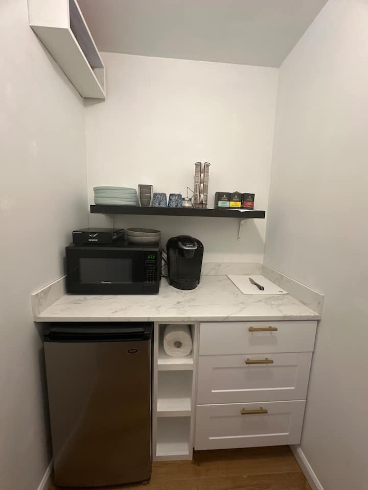 Beautiful Private Room Near Stony Brook University - Stony Brook, NY