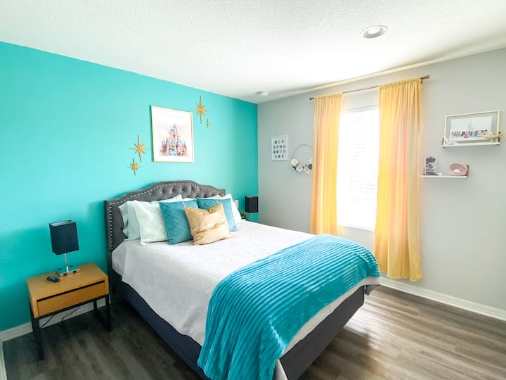 Come sleep like royalty in the castle room! 
Designed with a color scheme to make even teenage boys not balk at staying in here ;)