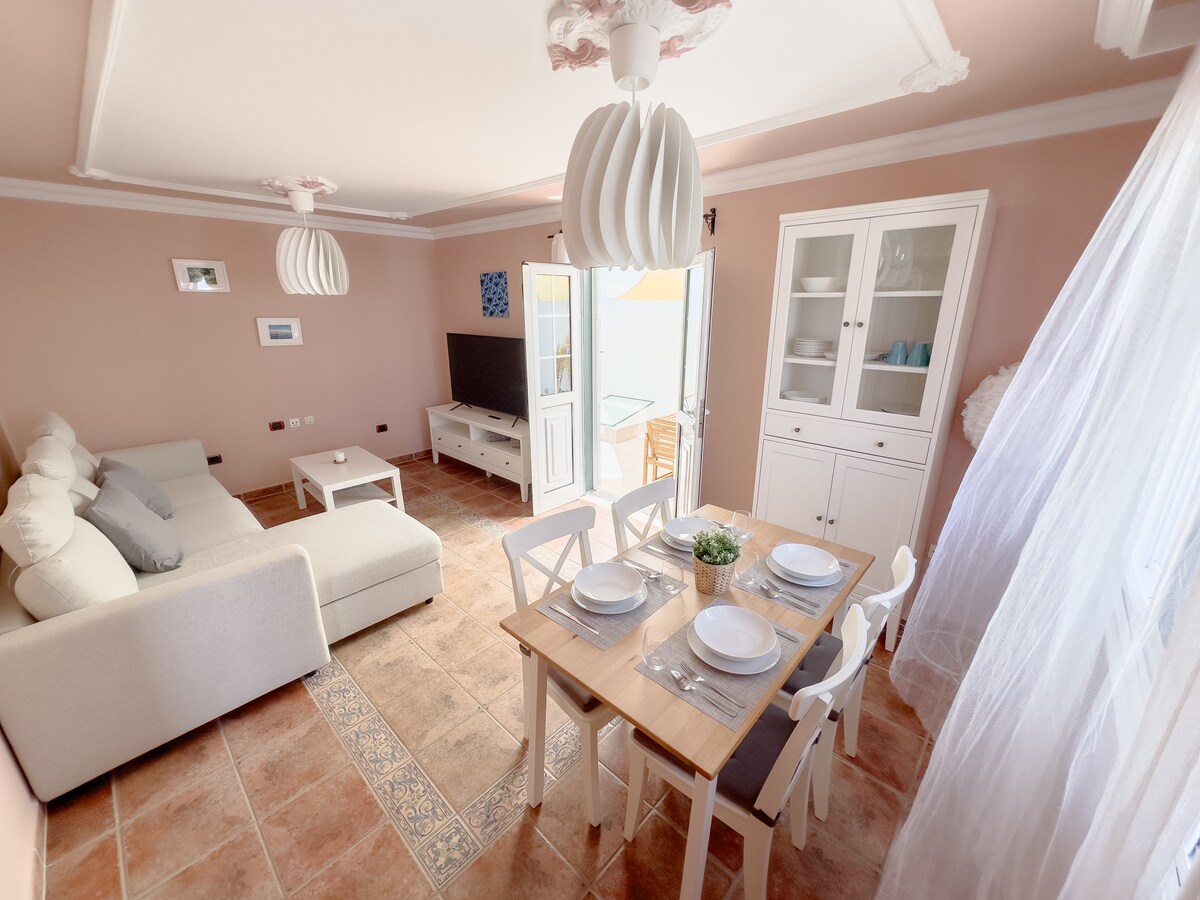 Successful Airbnb property: Villa Cristina, Abades in Arico