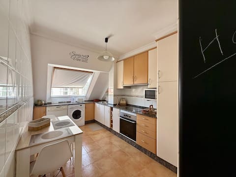 Propiedad de Airbnb exitosa: Sunny Terrace Penthouse – O Grove Pedestrian Center en O Grove