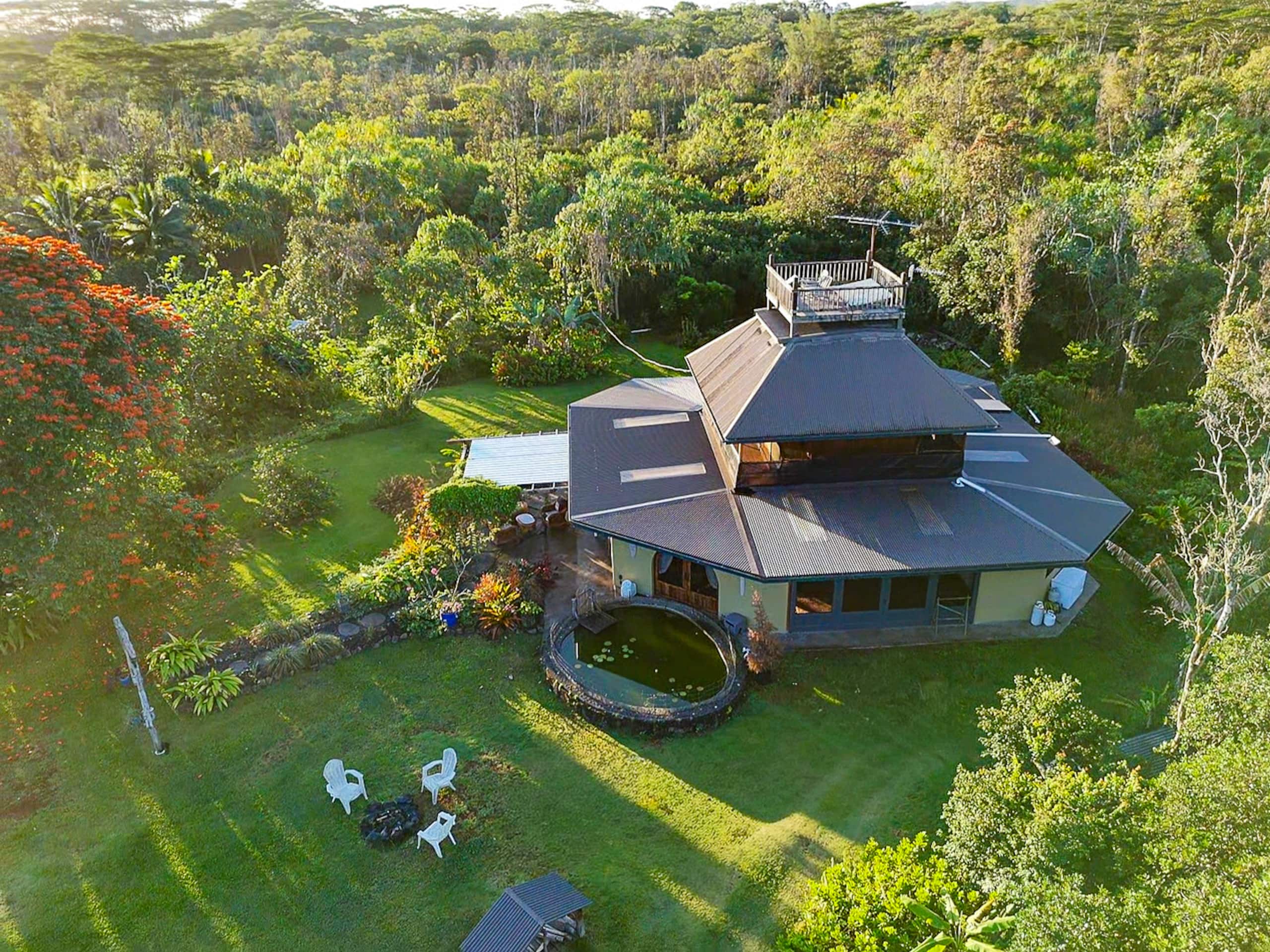 Home in Pahoa · ★5.0 · 4 bedrooms · 4 beds · 1 private bath - Image 4