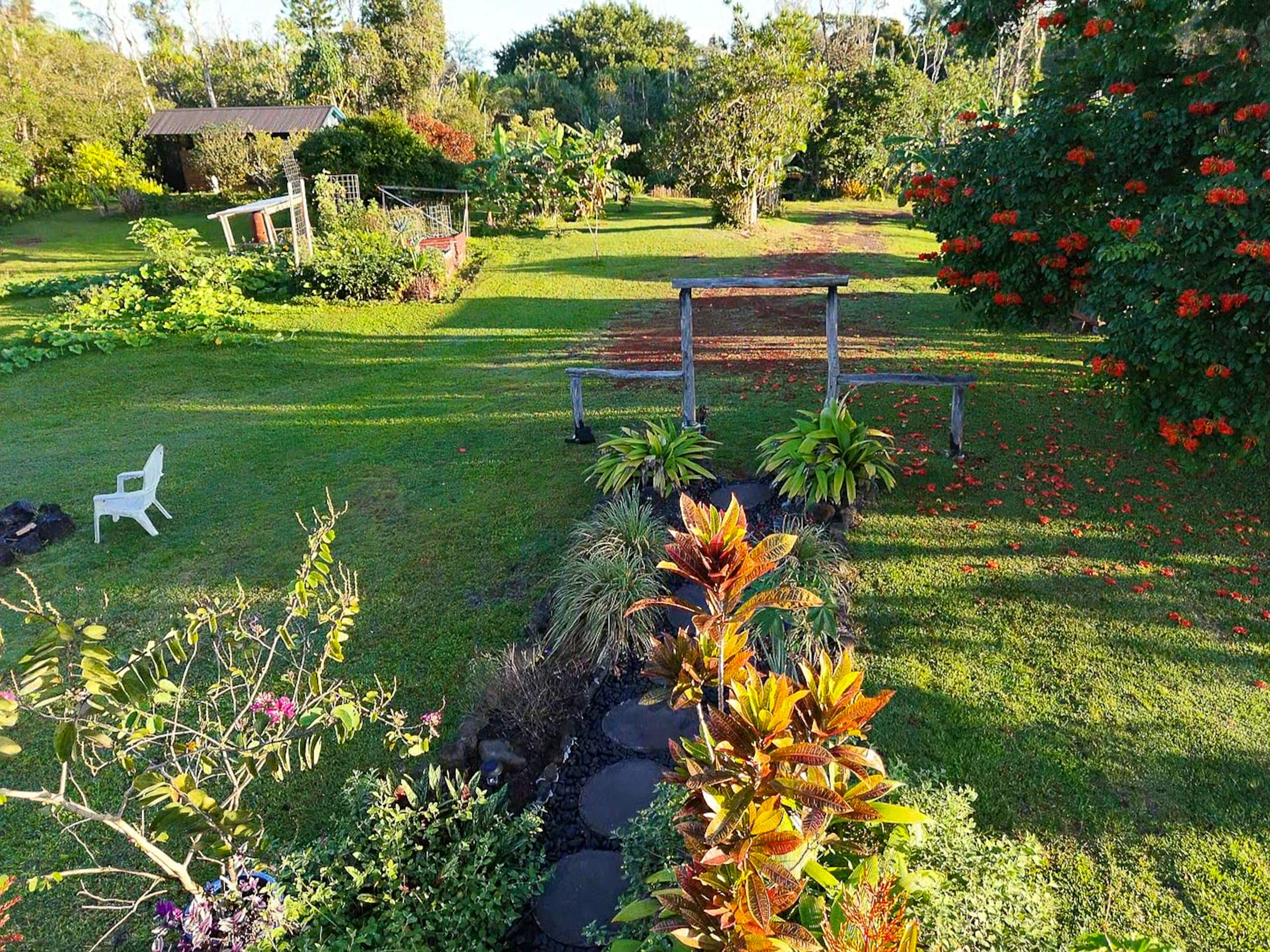 Home in Pahoa · ★5.0 · 4 bedrooms · 4 beds · 1 private bath - Image 42