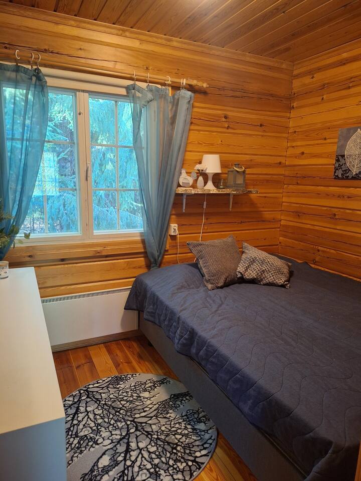 160 cm široká posteľ