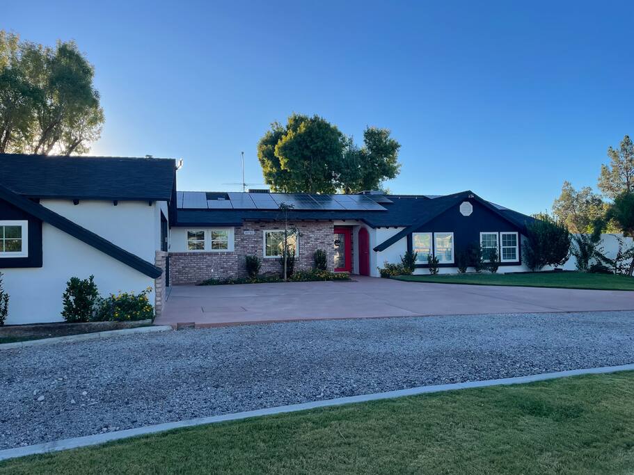 Sandes Property
