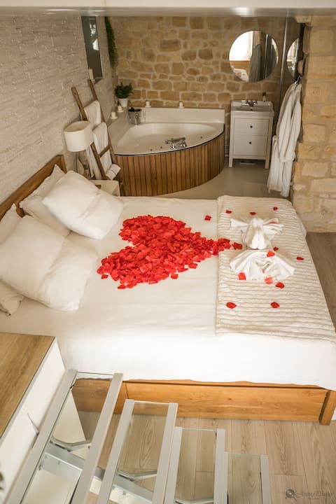 Chez Millouz - Semi-troglodyte Triplex