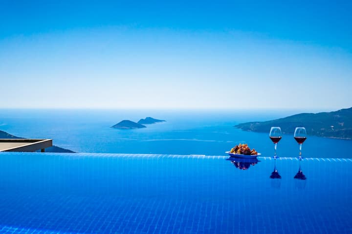 Deniz Manzaralı Isıtmalı Havuzlu Bahçeli Villa1512 - Kalkan