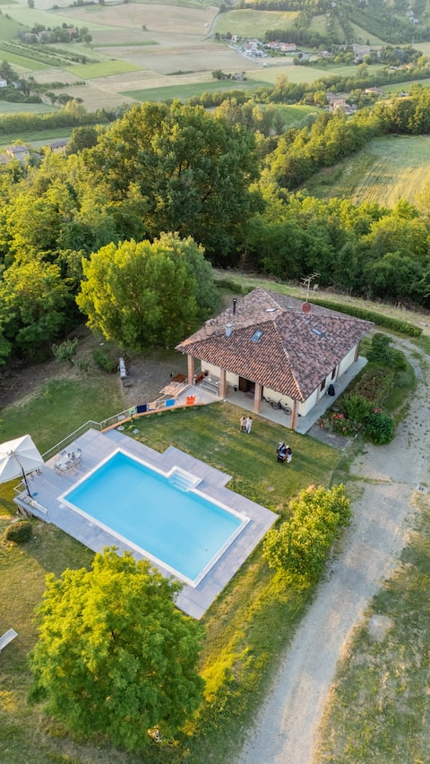 Casolara: Pool & BBQ for events and families