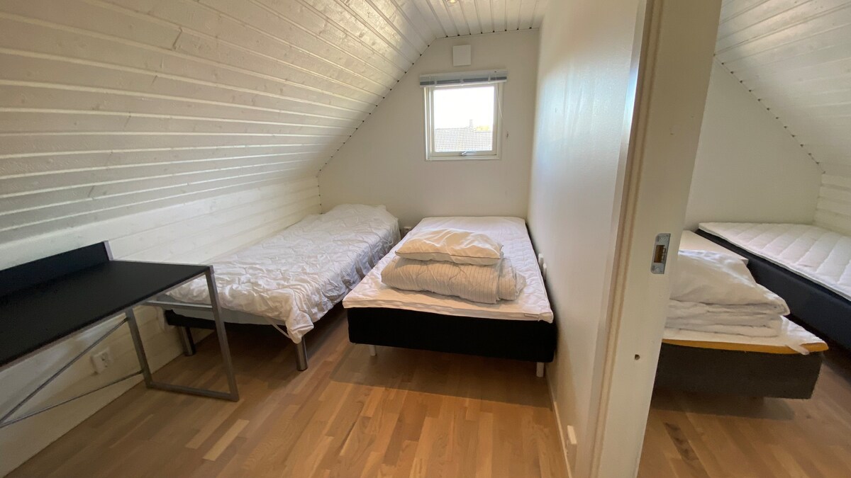 Samani mbadala za sebule kwenye ghorofa ya juu