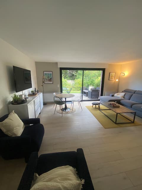 Cozy 3 bedroom house and 2 parking spaces near Lille