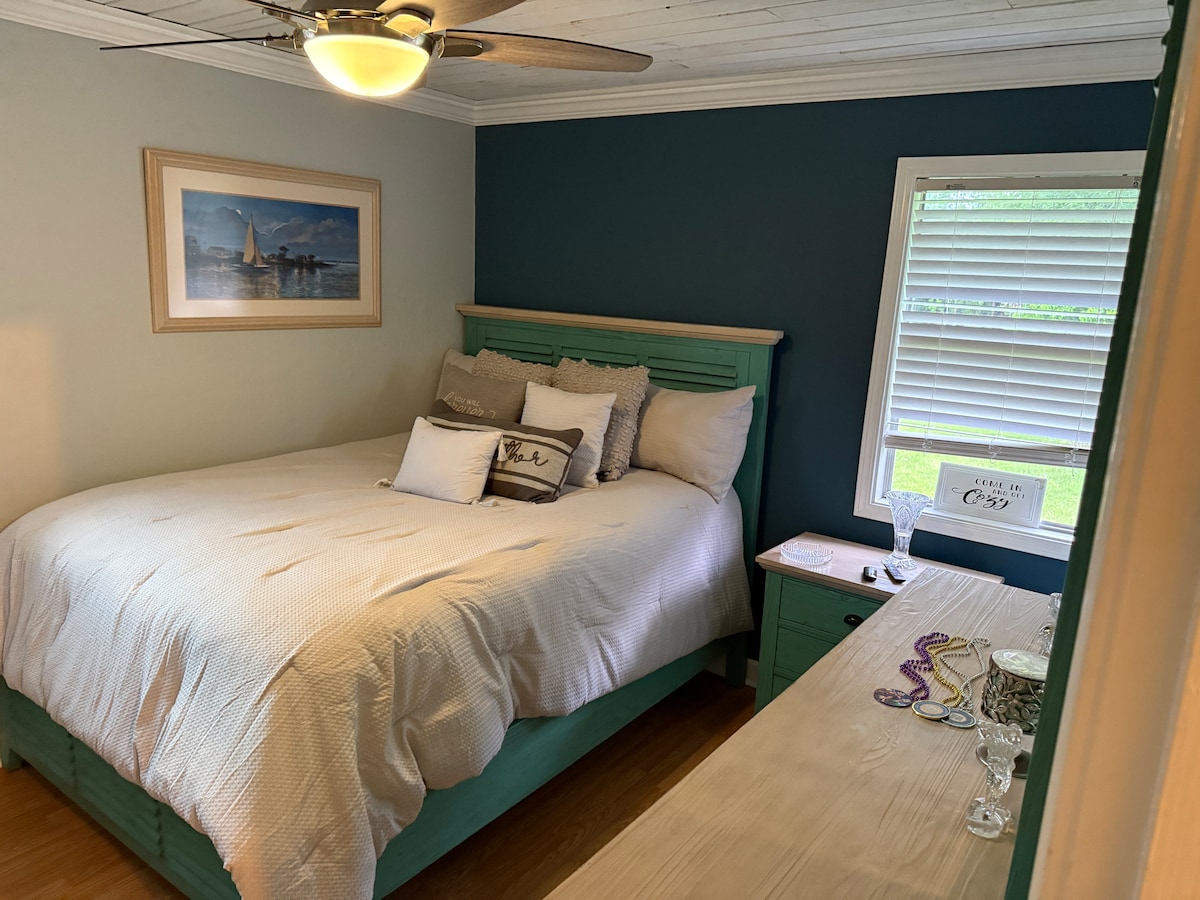 Kitanda cha malkia 3 cha chumba cha kulala