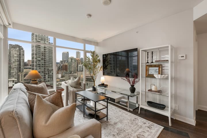 Luxury Yaletown 2br • Office • Ac • Parking - Vancouver