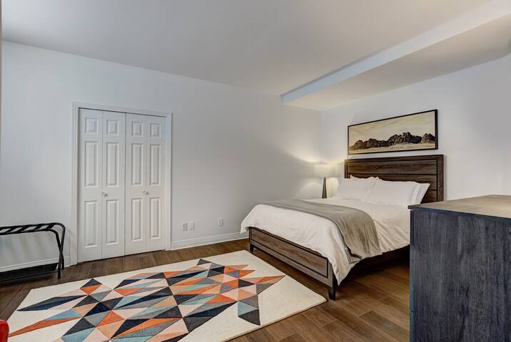 The Panoramic at Château Sherbrooke gallery image 5