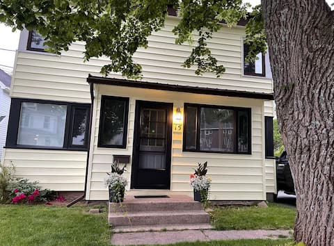 Top performing Airbnb: Downtown Dartmouth in Downtown Dartmouth