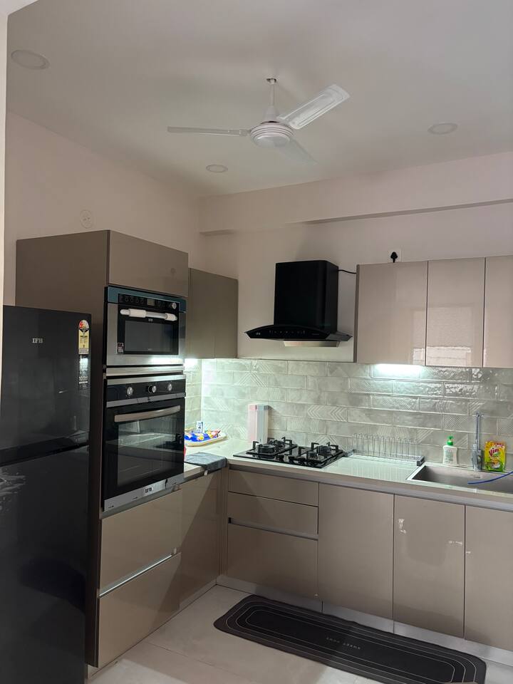 Living room image 3